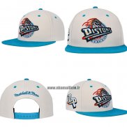 Casquette Detroit Pistons Mitchell & Ness Creme