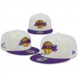 Casquette Los Angeles Lakers Staple Creme Volet