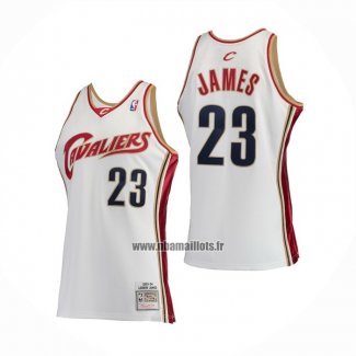 Maillot Enfant Cleveland Cavaliers LeBron James NO 23 Mitchell & Ness 2003-04 Blanc