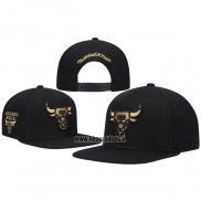 Casquette Chicago Bulls Mitchell & Ness Snapback Or Noir